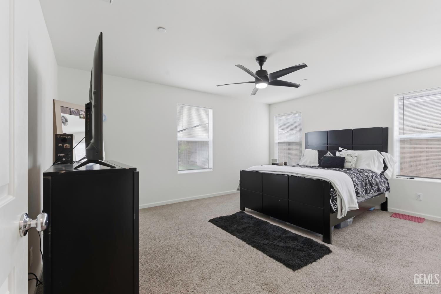 8716 Akero Avenue — photo 26
