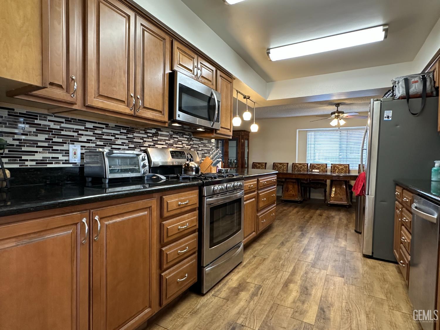 2825 Kootenay Court — photo 10