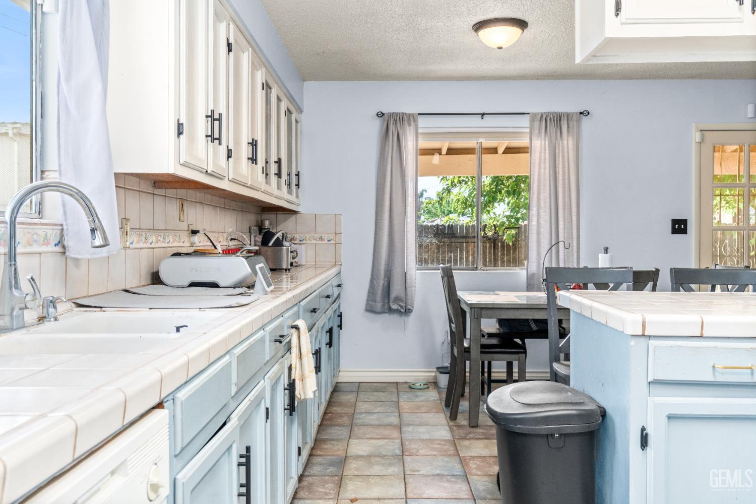 8767 Greenfield Park Drive — photo 12