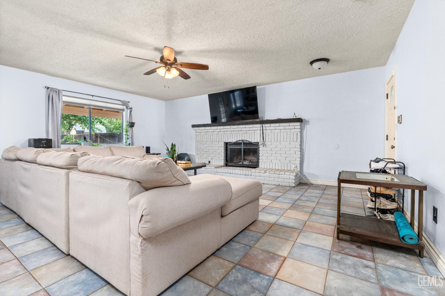 8767 Greenfield Park Drive — photo 4