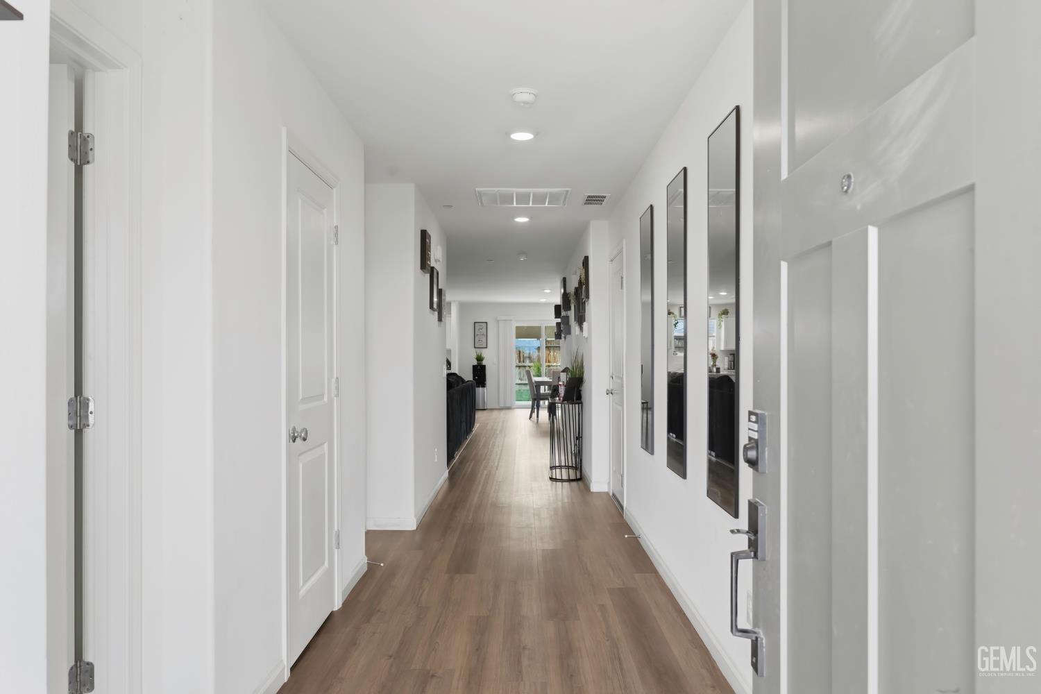 8716 Akero Avenue — photo 5