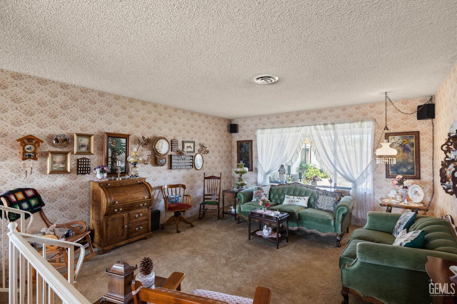 7240 Olive Drive — photo 6