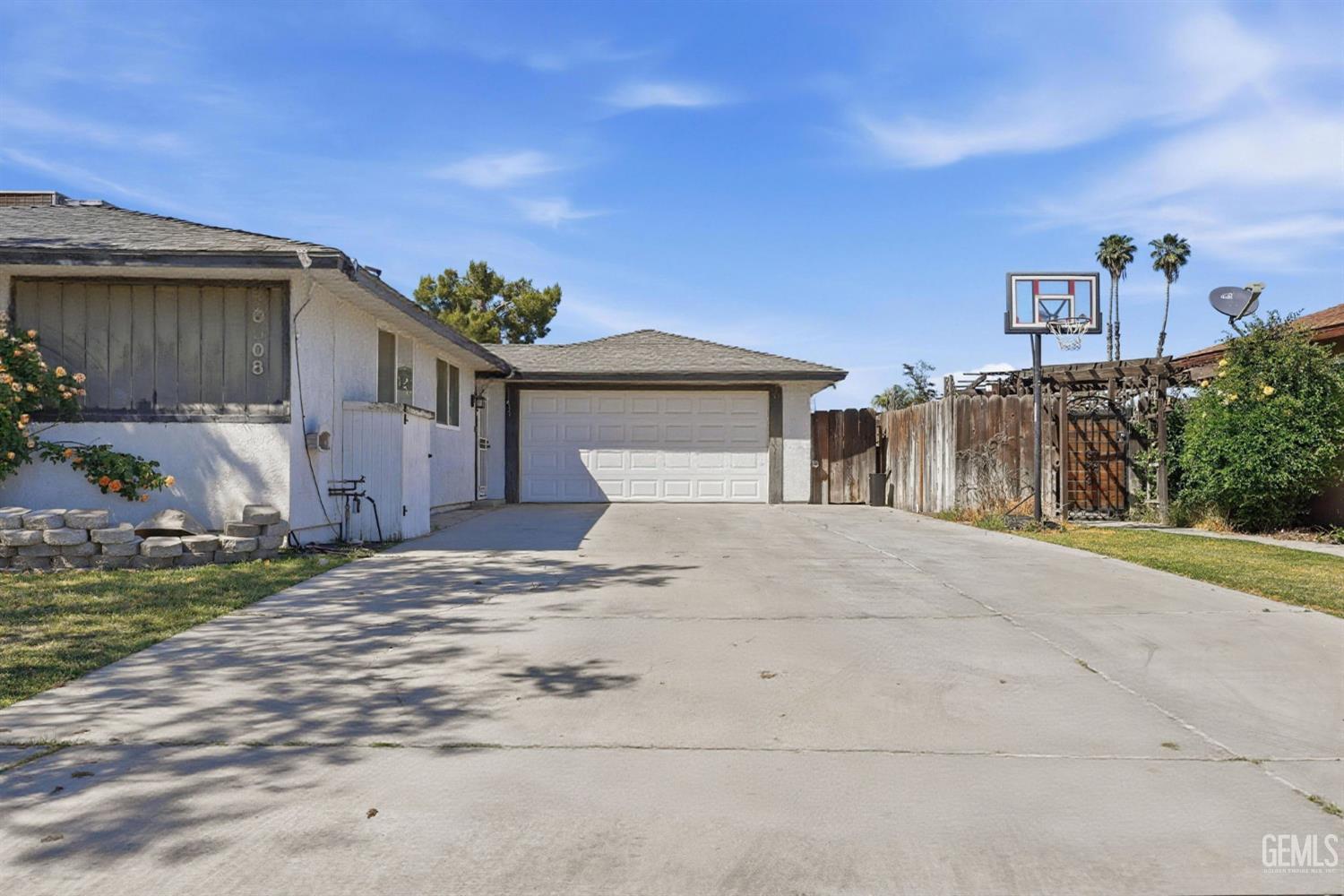 5208 Thyme Lane — photo 4