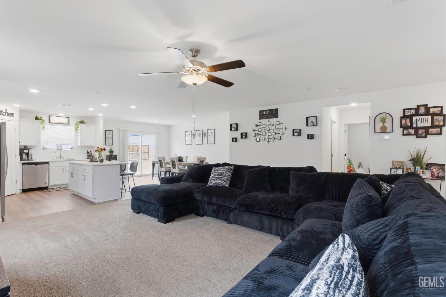 8716 Akero Avenue — photo 10