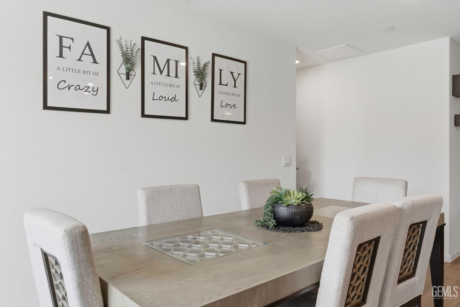8716 Akero Avenue — photo 12