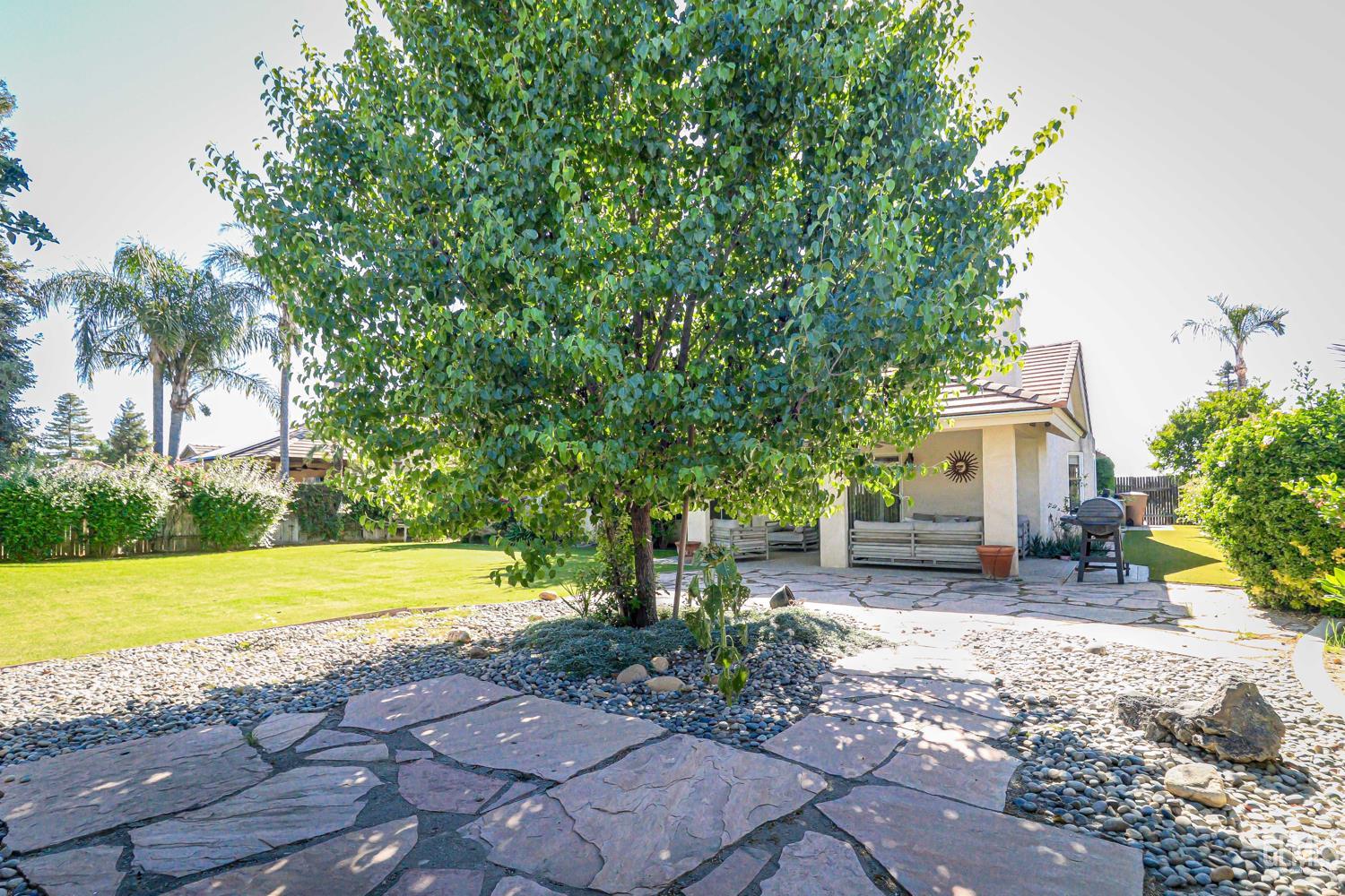 8606 Rockhampton Drive — photo 25