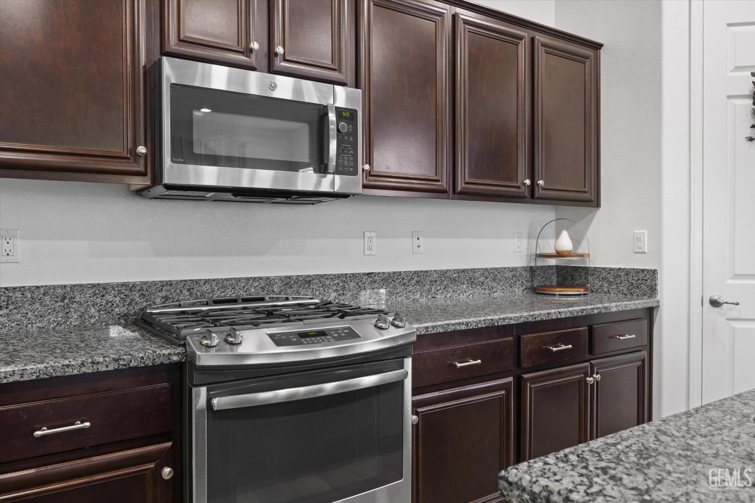 9908 Toscana Drive — photo 27