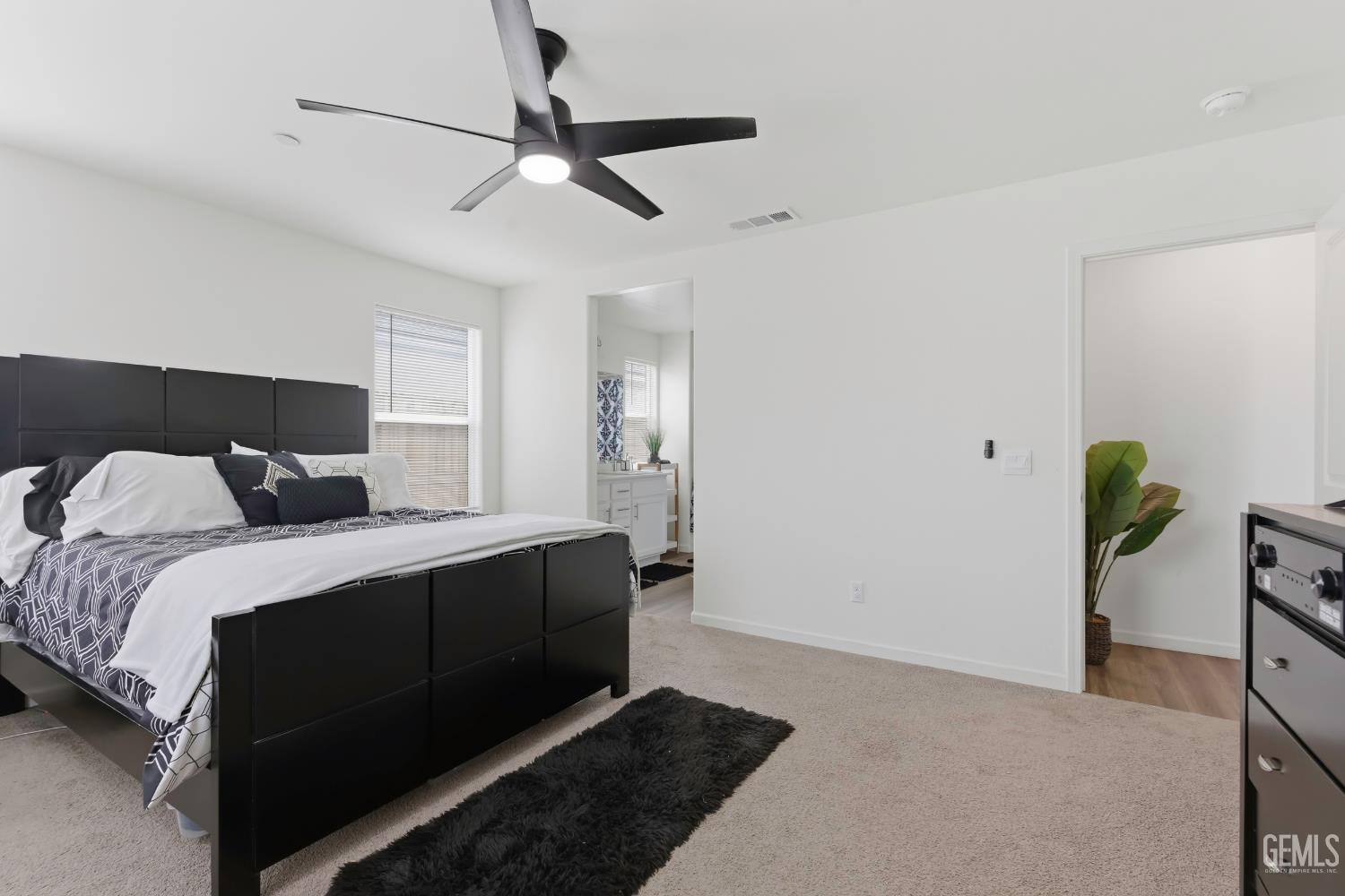 8716 Akero Avenue — photo 27