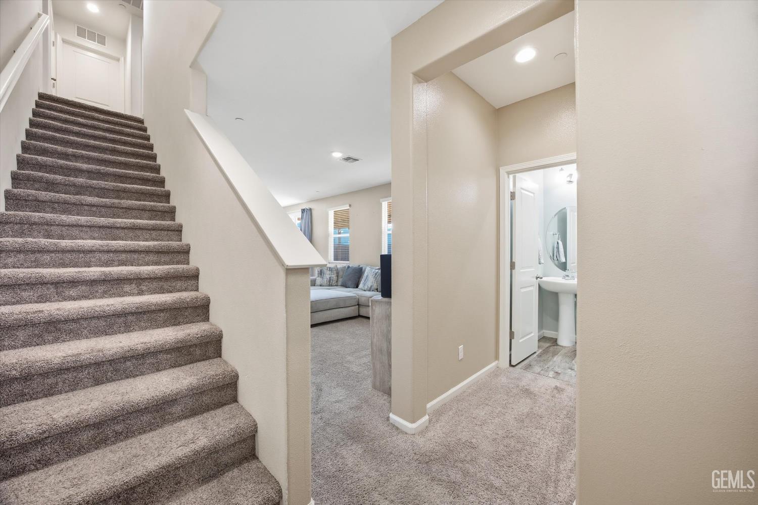 5809 Commonwealth Avenue — photo 17