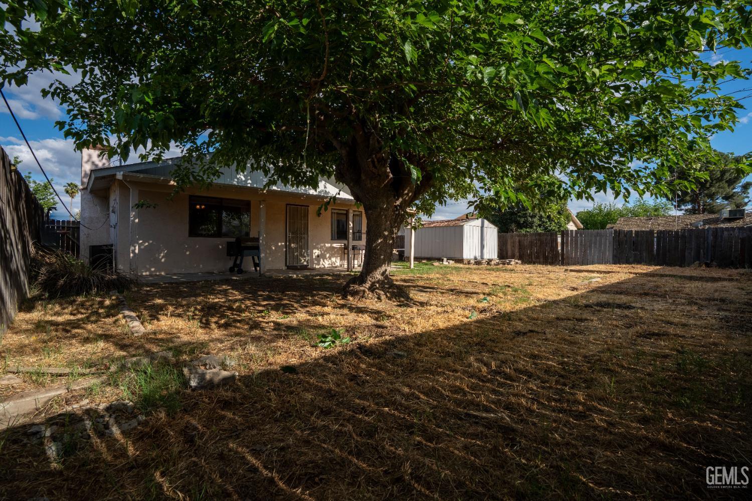 8767 Greenfield Park Drive — photo 23