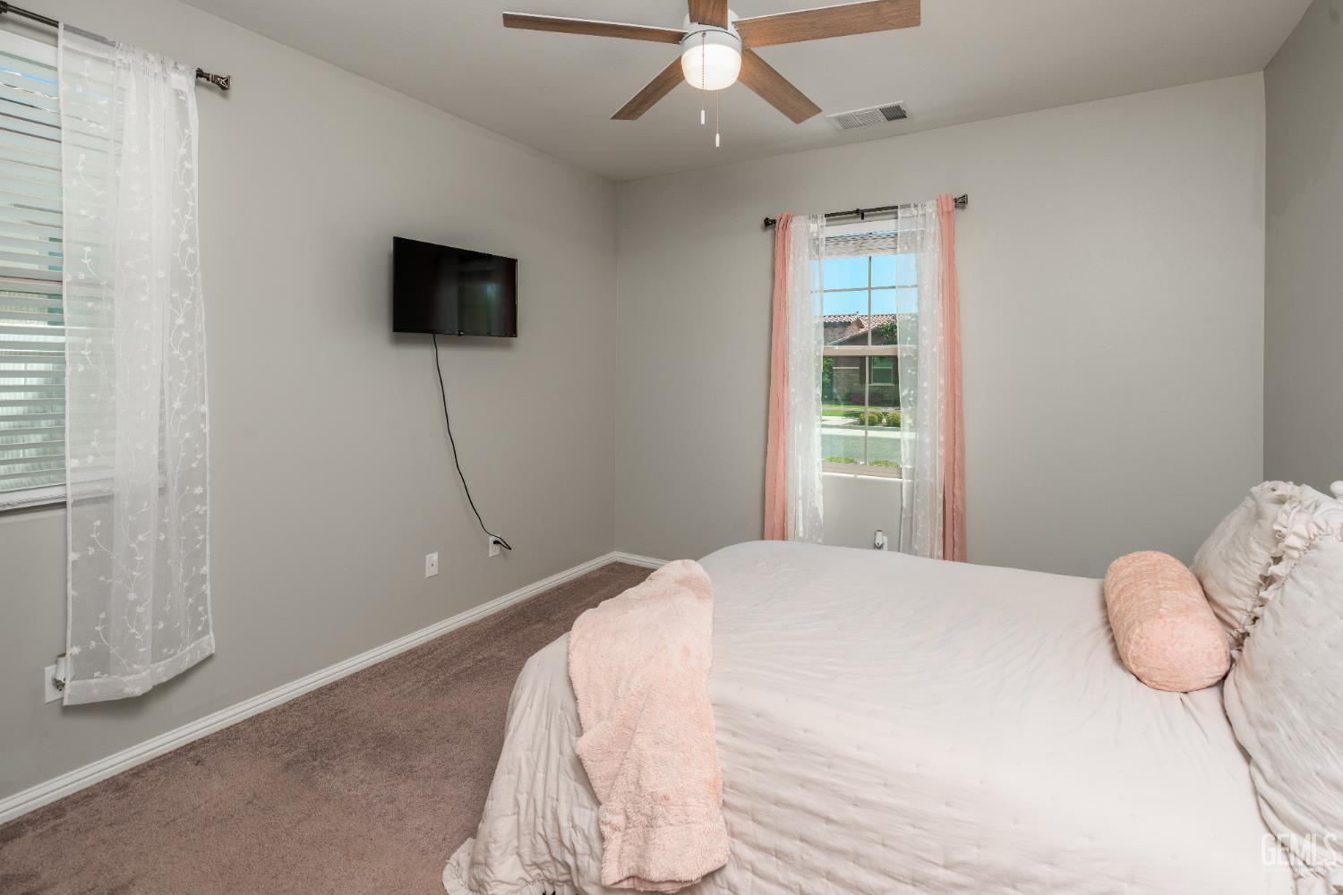13612 Pixton Avenue — photo 29