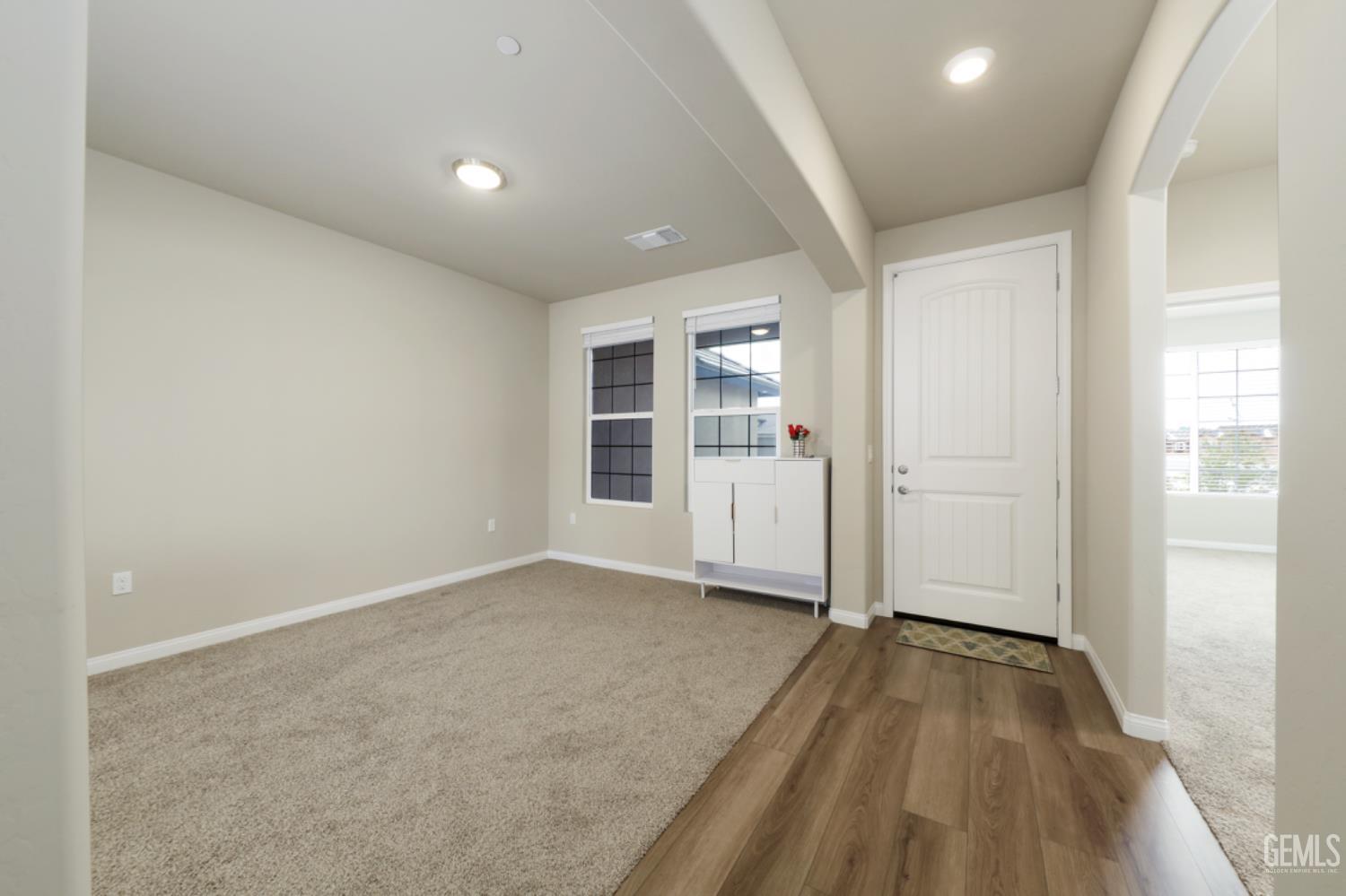 4617 Freestone — photo 8