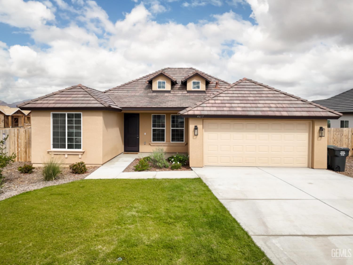 4617 Freestone — photo 5