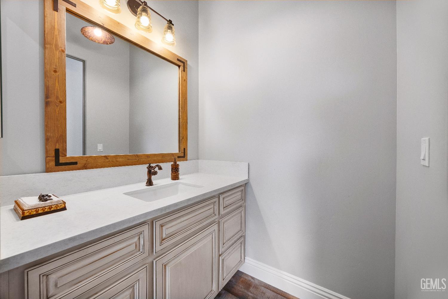 15521 Georges letour Avenue — photo 32