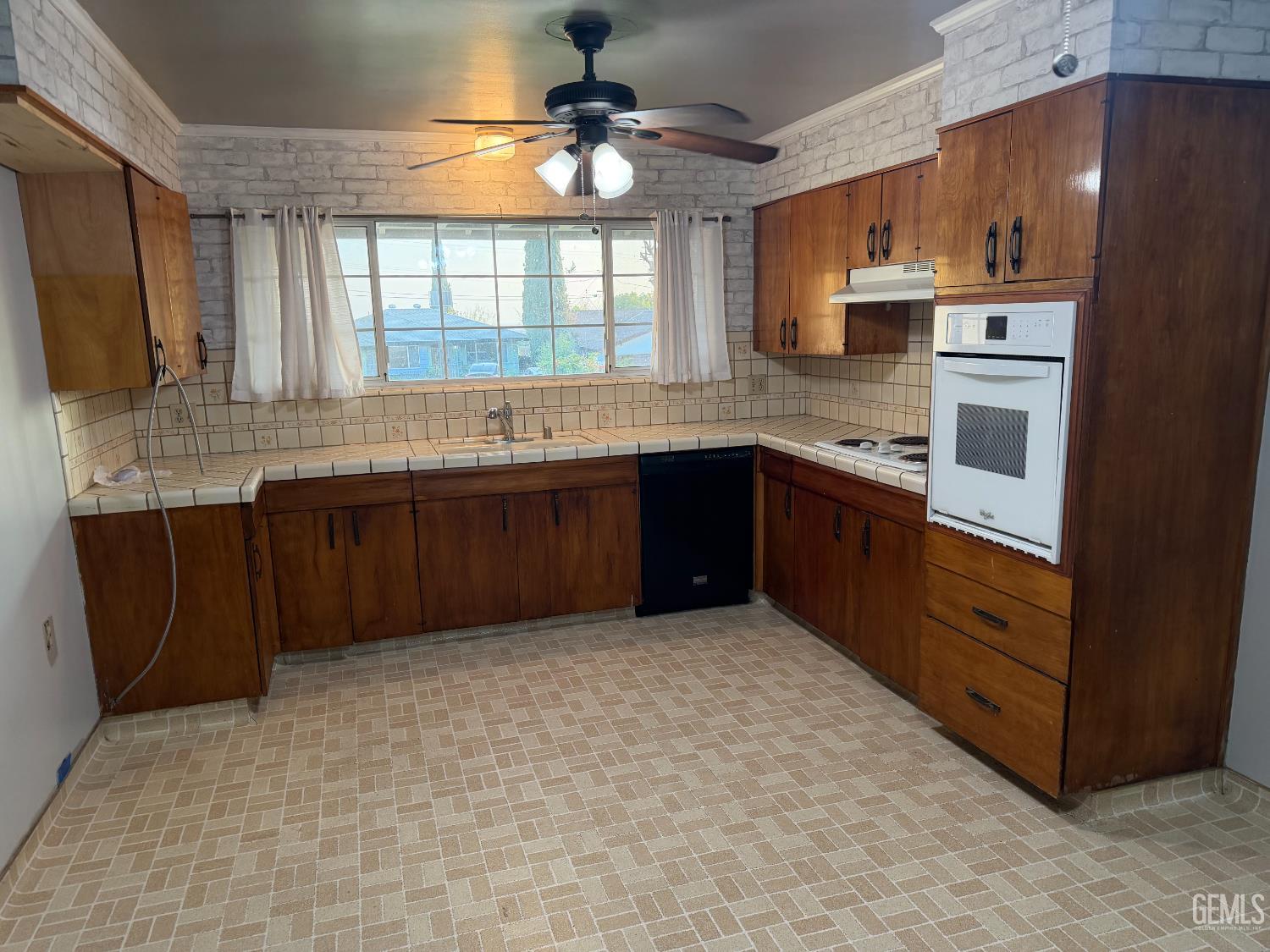 7904 Nettie Court — photo 10