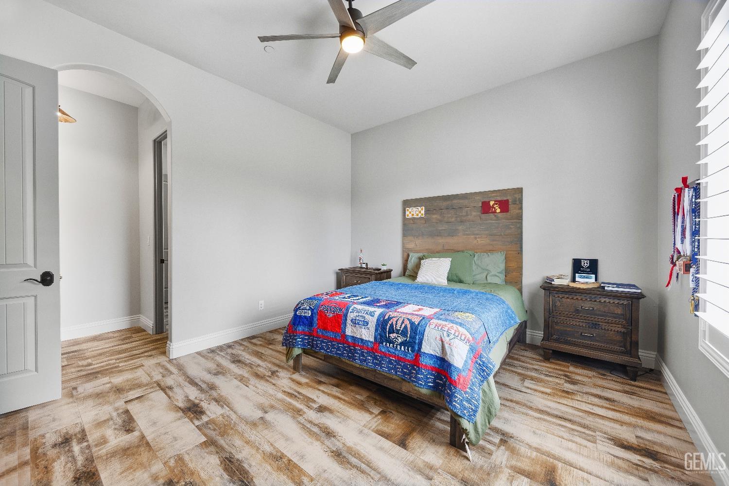 15521 Georges letour Avenue — photo 31