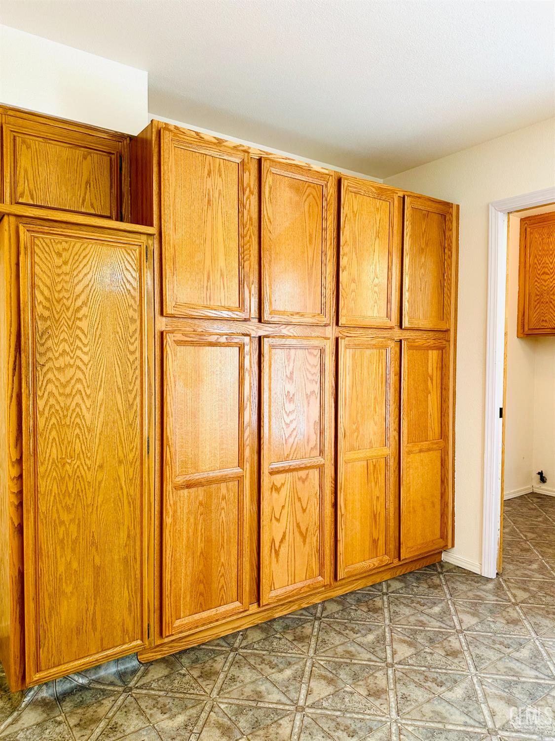 1173 Redwood Court — photo 6
