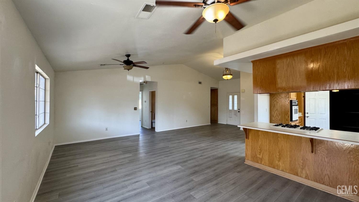 715 Houchin — photo 5