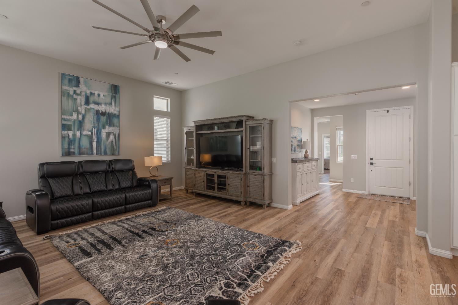 13612 Pixton Avenue — photo 10