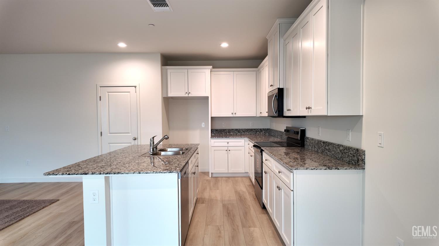 1527 Levin Street — photo 4