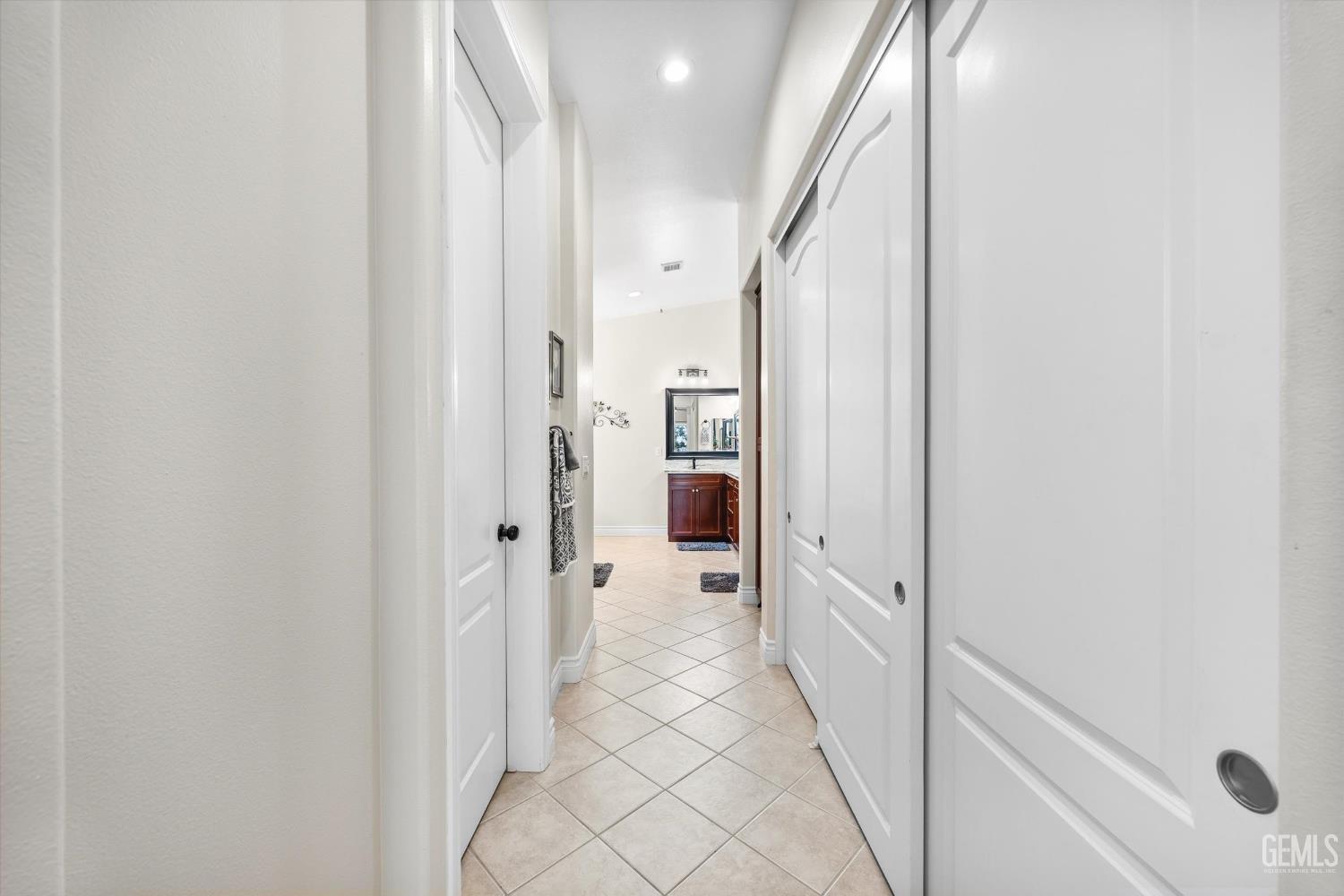 10105 Besancon Way — photo 30