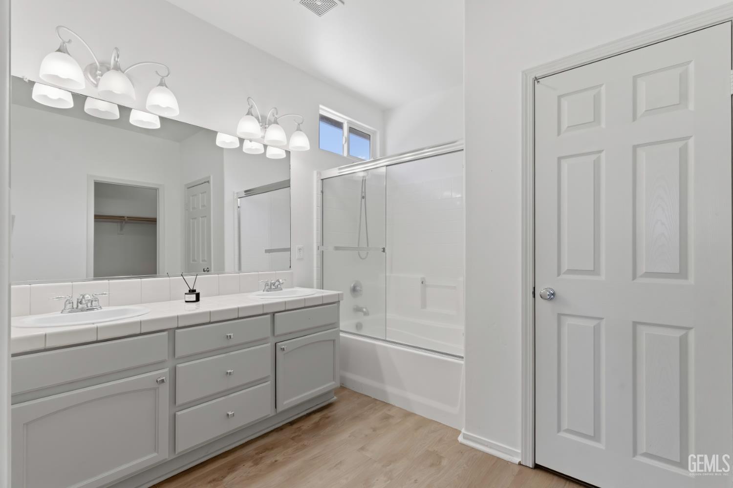 11910 Compass Avenue — photo 25