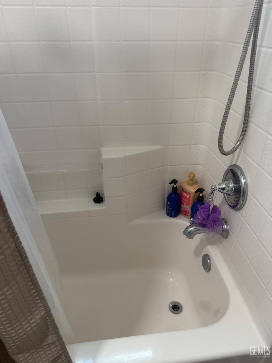 300 E war admiral Drive — photo 23