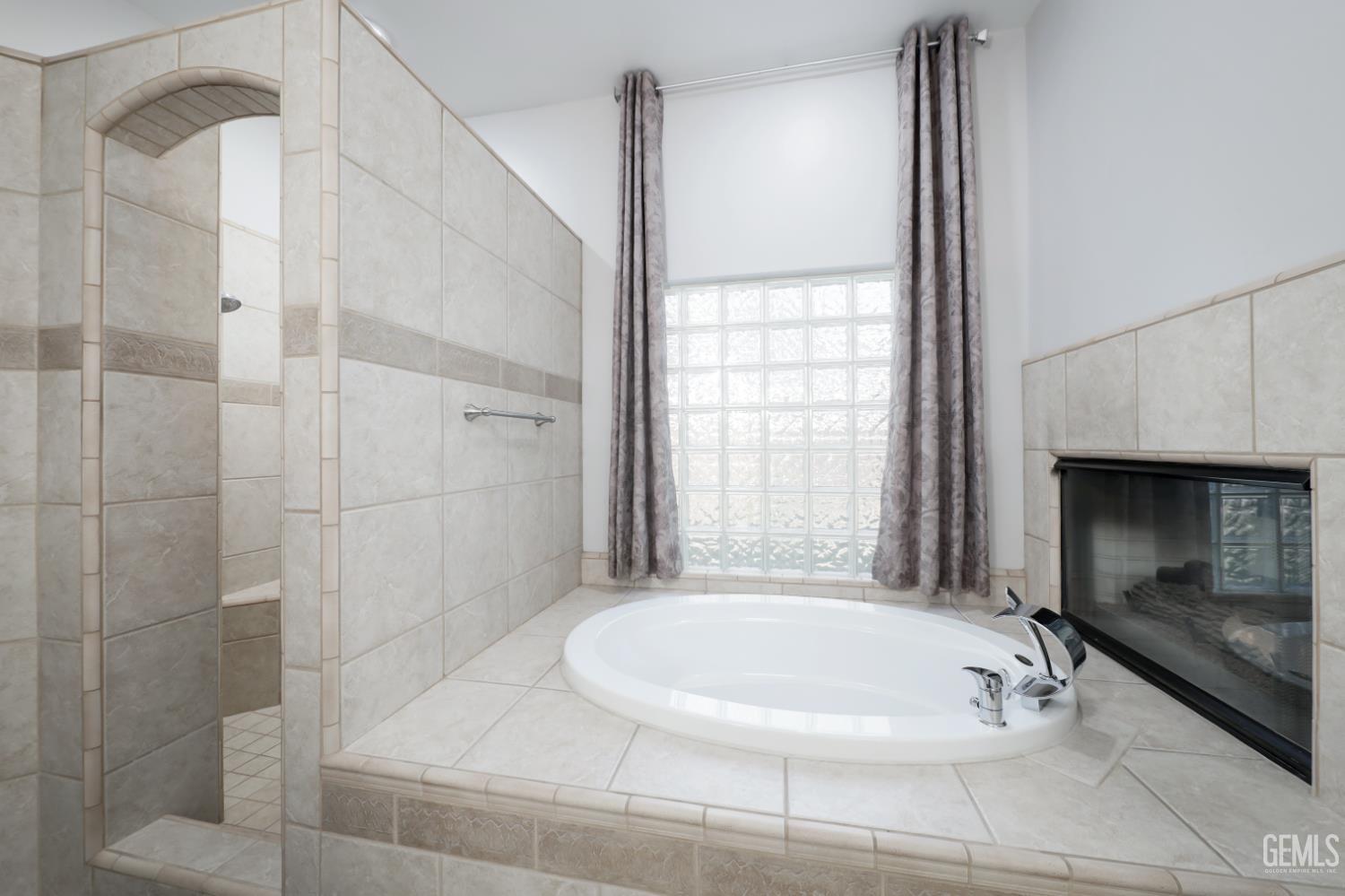 8907 Cashmere Court — photo 18