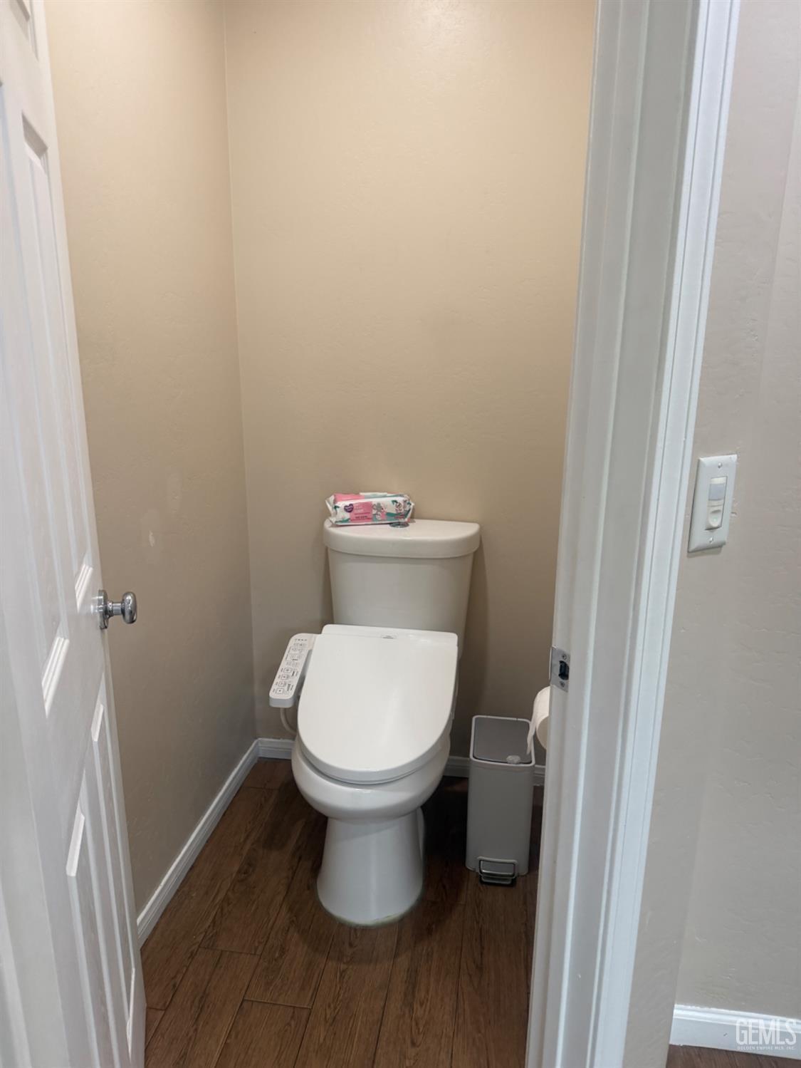 300 E war admiral Drive — photo 14
