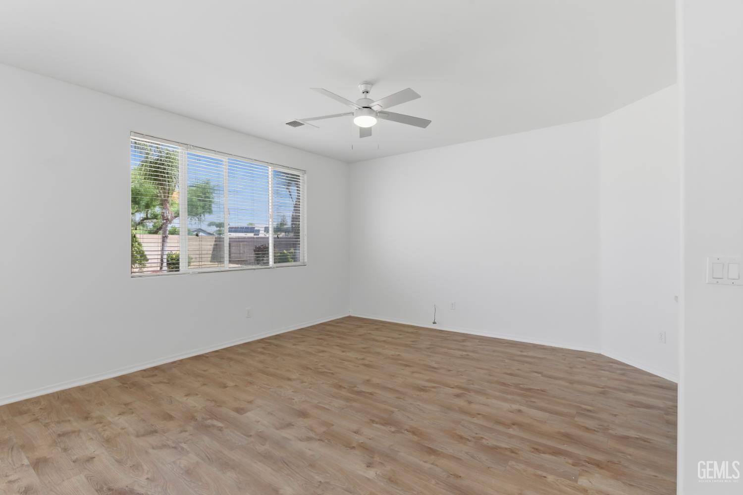 11910 Compass Avenue — photo 8