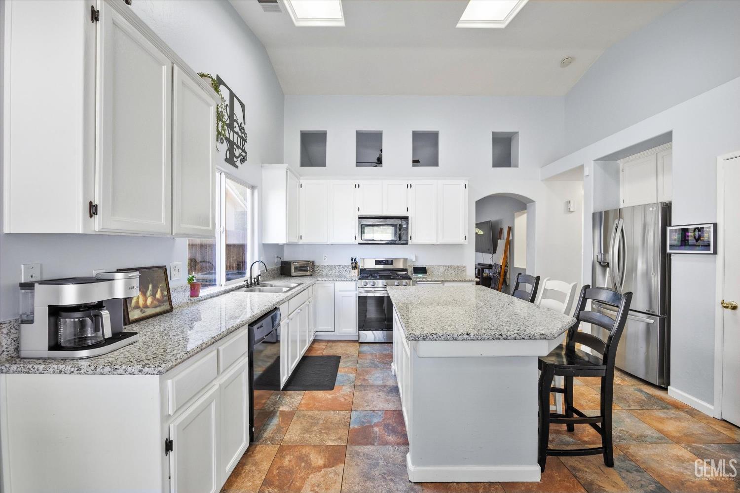 5813 Pendleton Falls Drive — photo 14