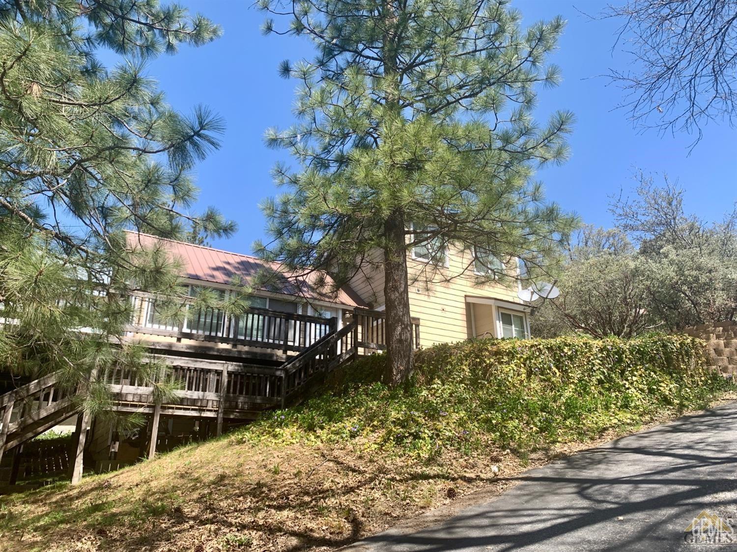 45864 Upndown Road