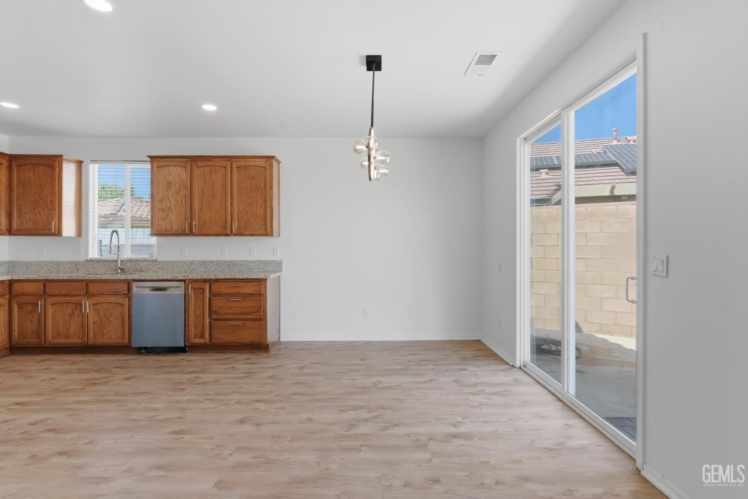 11910 Compass Avenue — photo 14