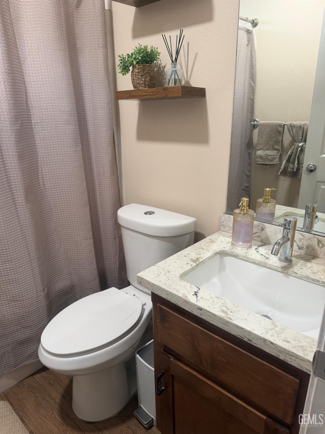 300 E war admiral Drive — photo 22