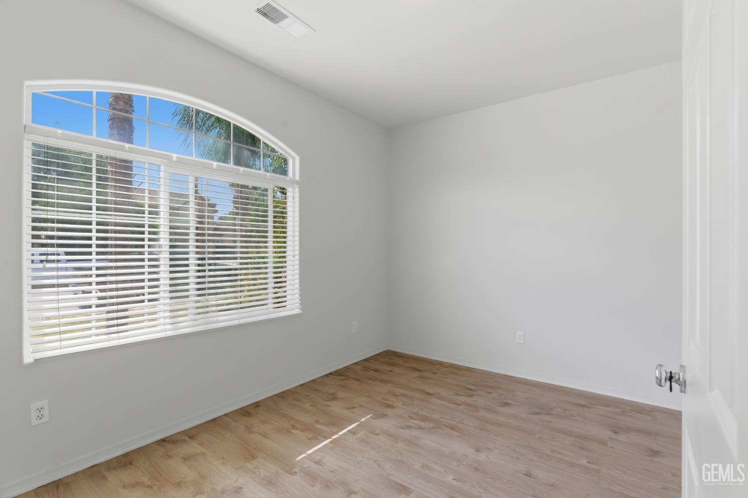 11910 Compass Avenue — photo 19