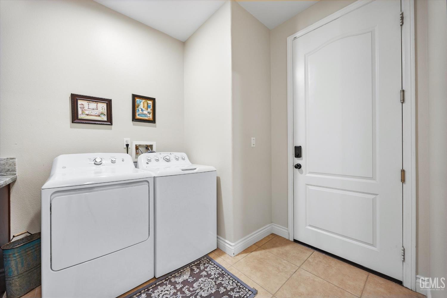 10105 Besancon Way — photo 39