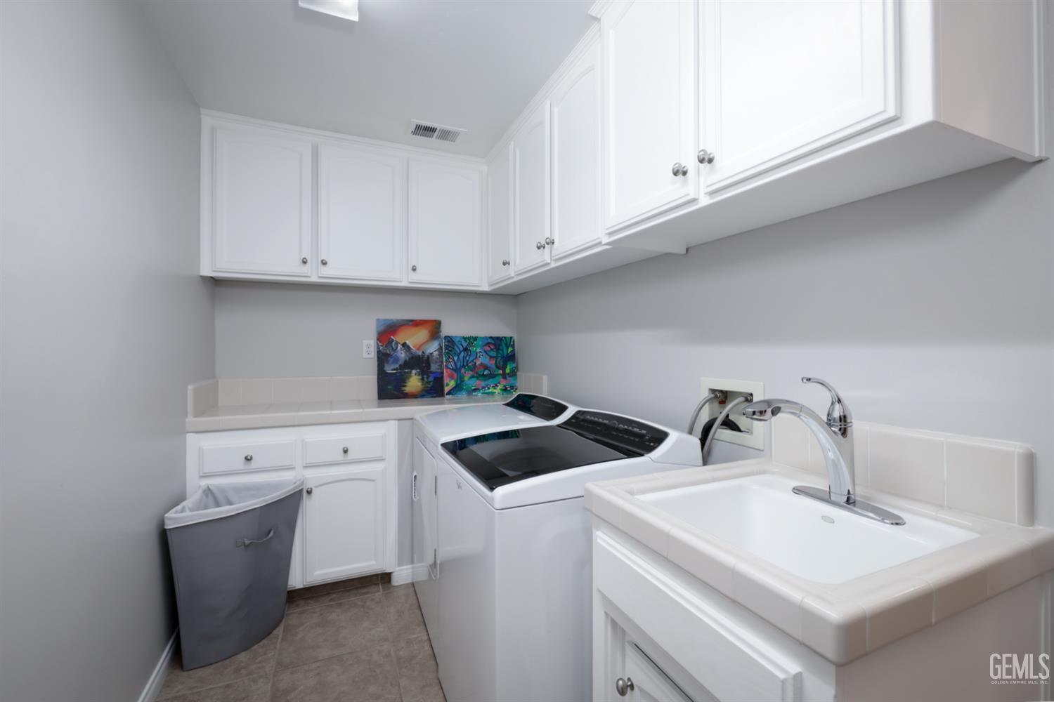 8907 Cashmere Court — photo 24