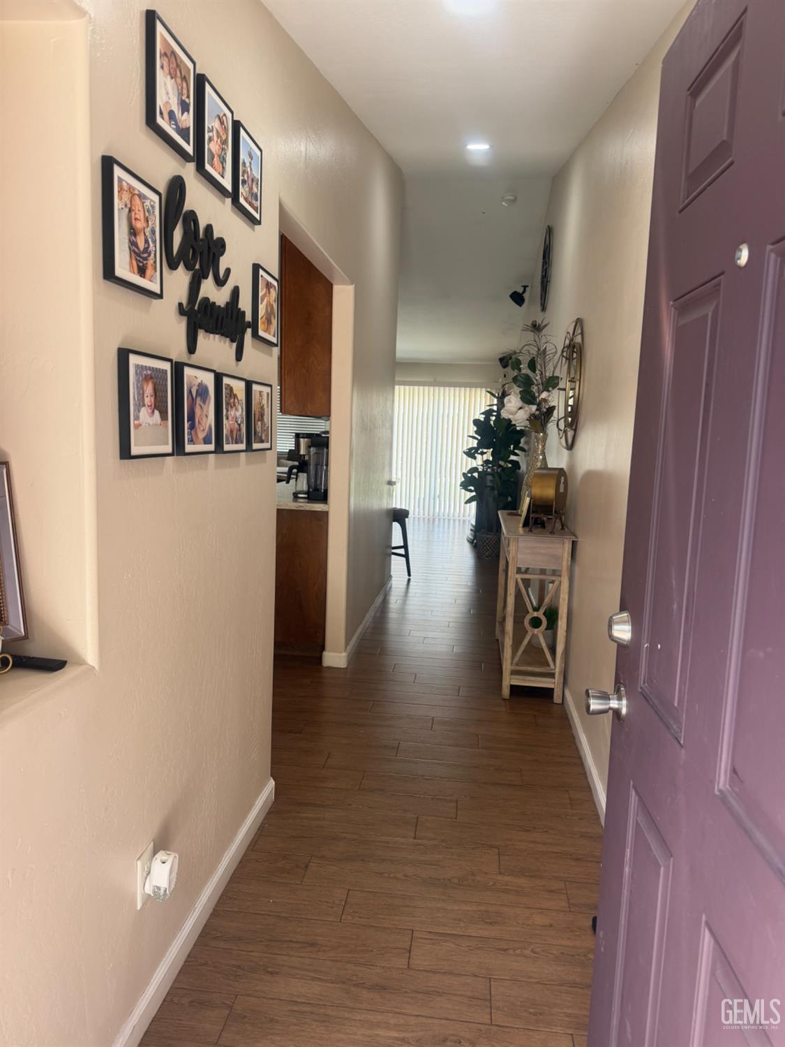 300 E war admiral Drive — photo 5