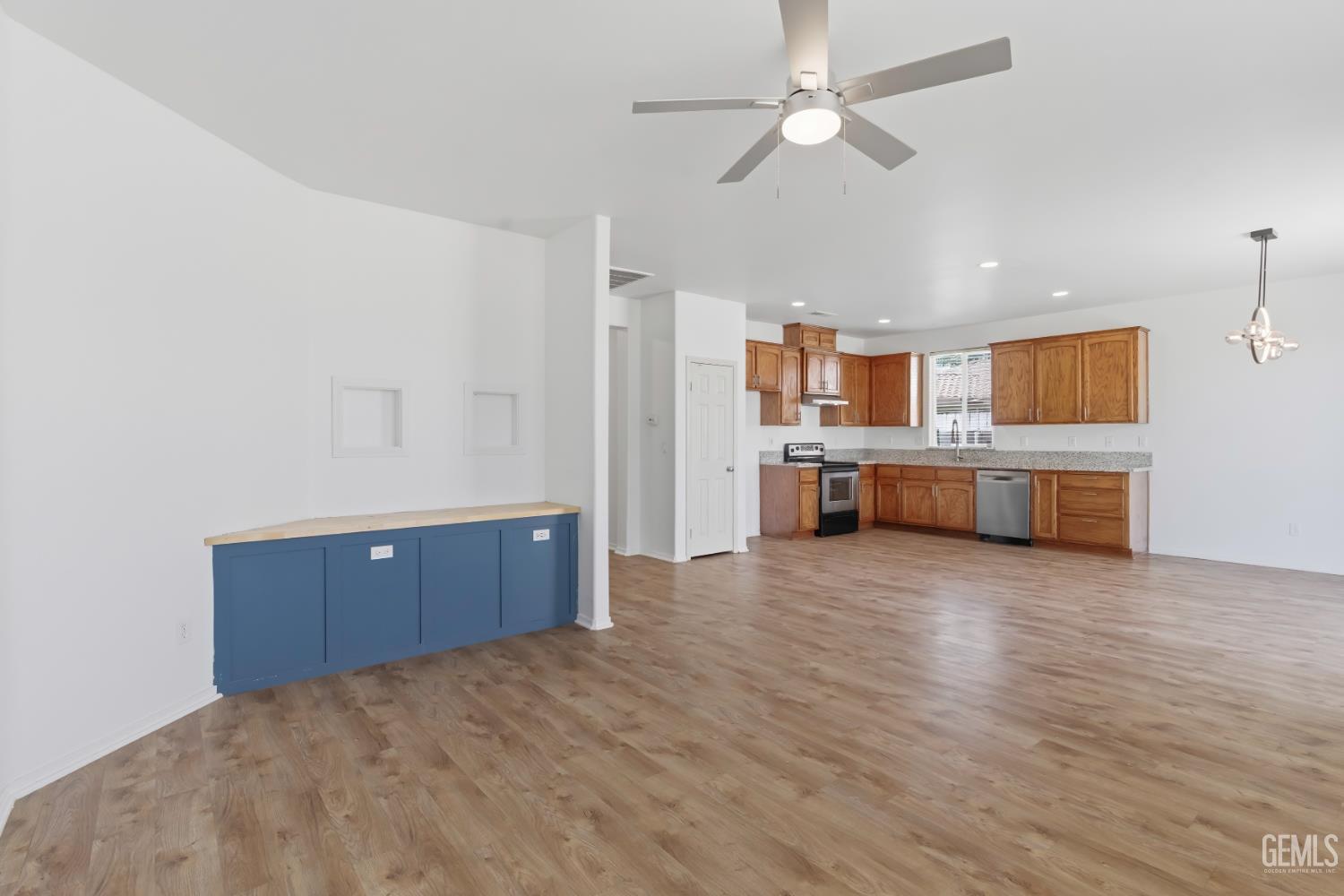 11910 Compass Avenue — photo 13