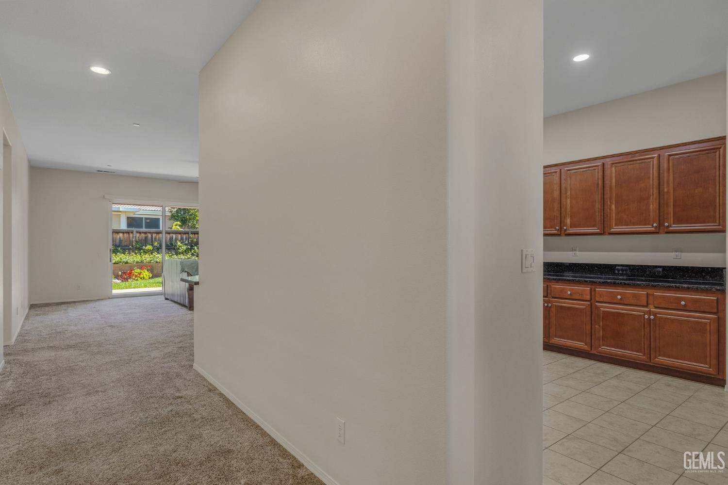 6409 Dover Place — photo 8
