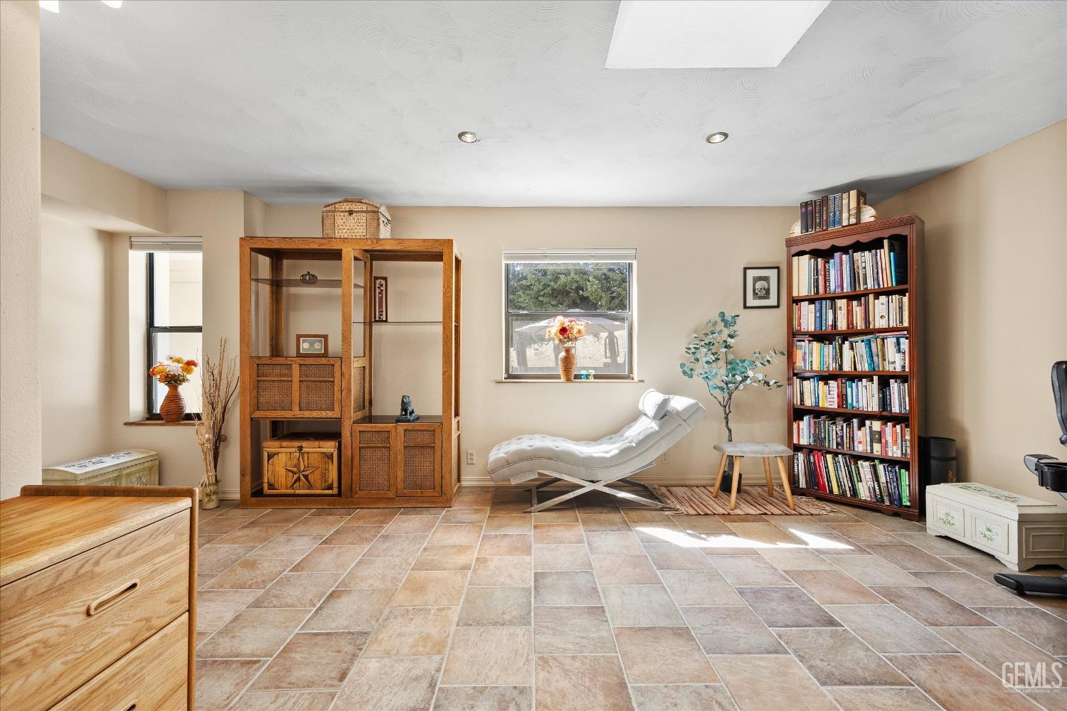 24930 Paramount Drive — photo 31