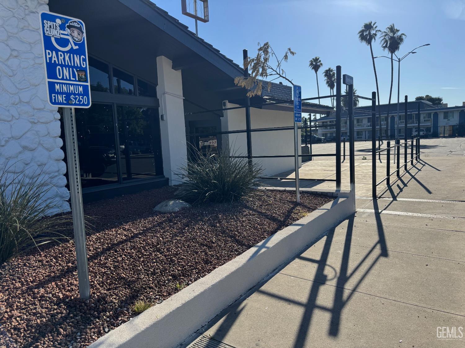 955 Oak Street — photo 5