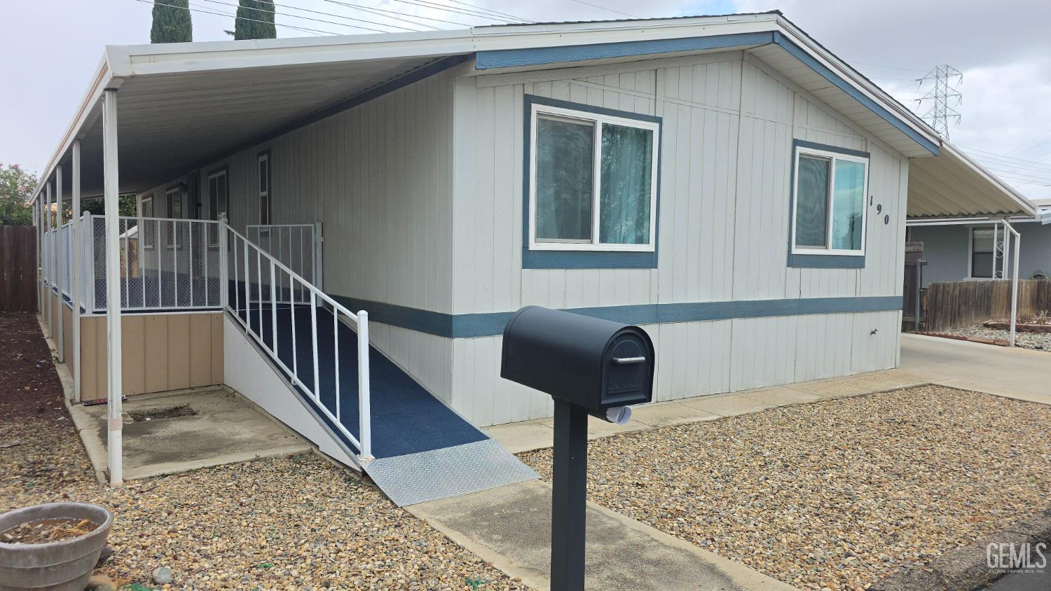 190 Par Lane — photo 3