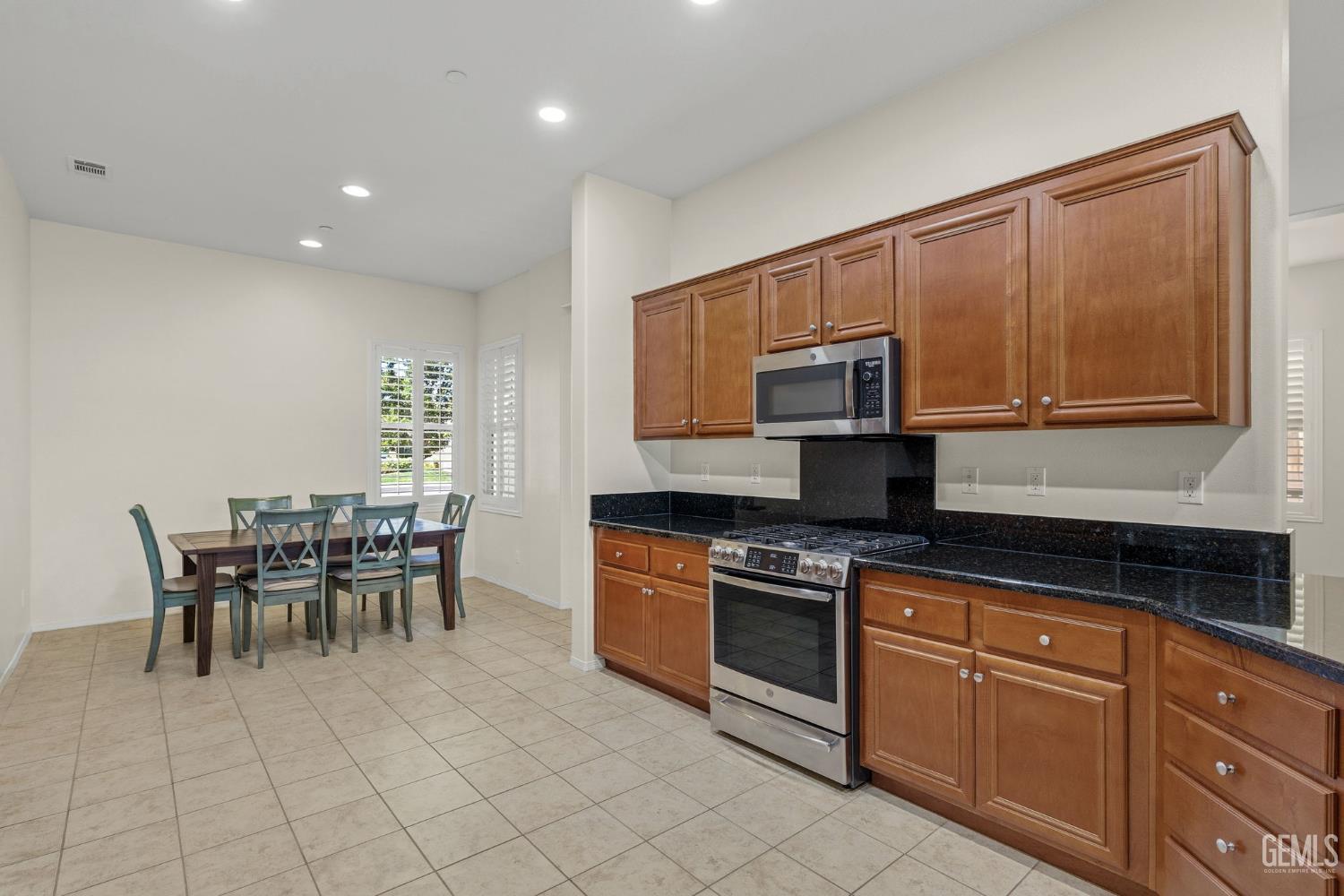 6409 Dover Place — photo 21