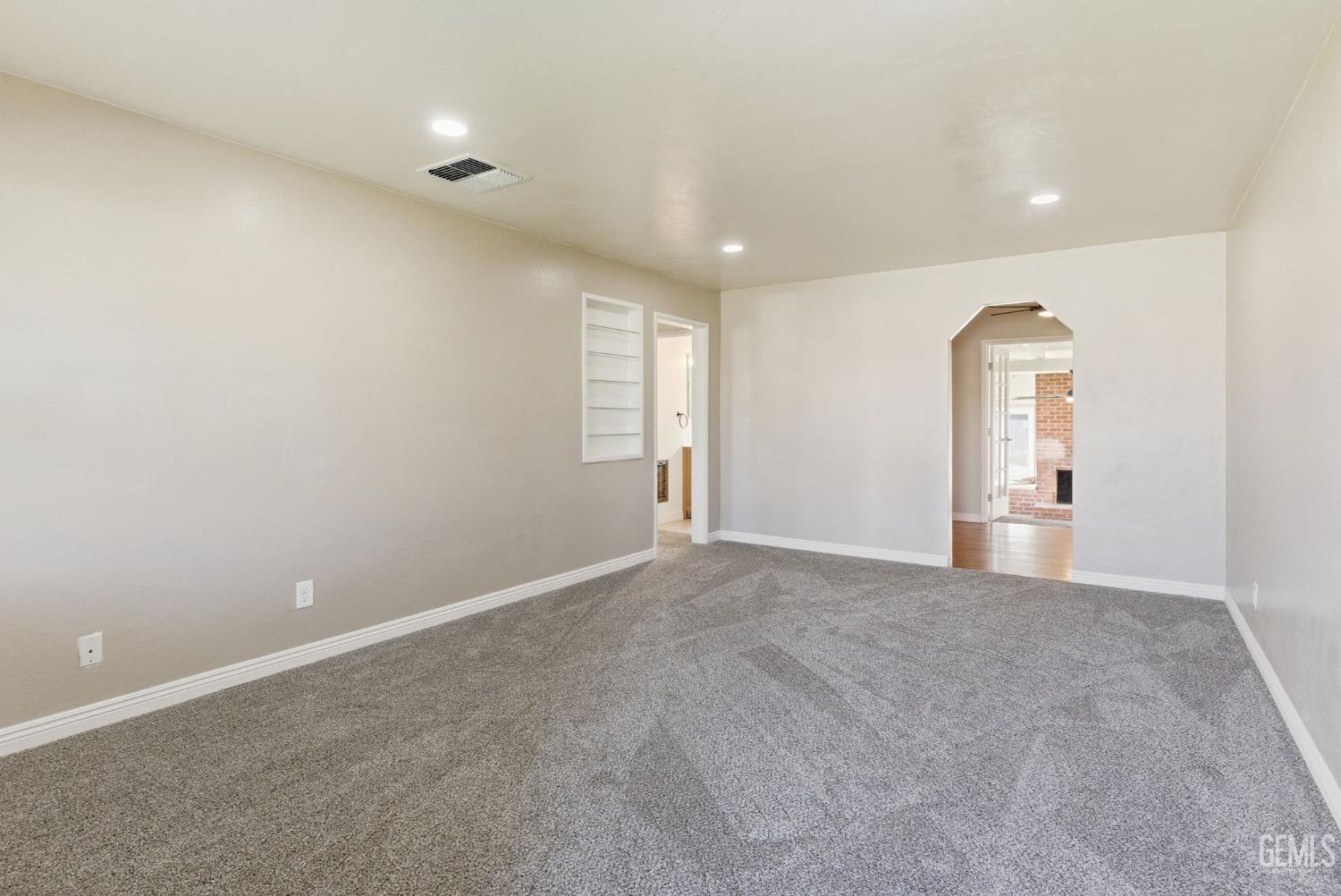 439 Arvin Street — photo 6