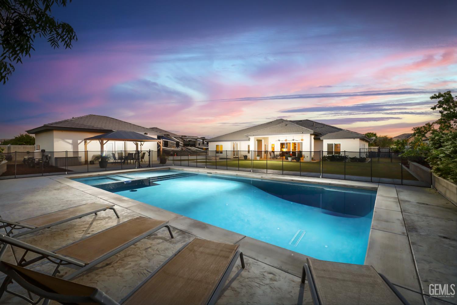 16610 Northfield Way — photo 3