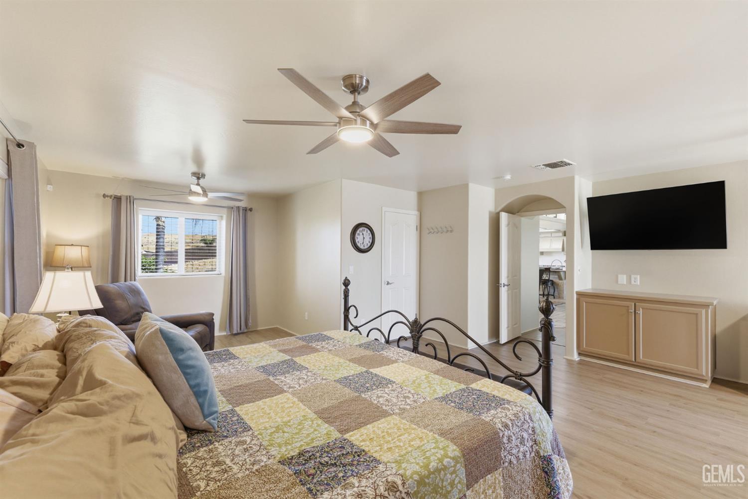 5056 N Hills Drive — photo 49