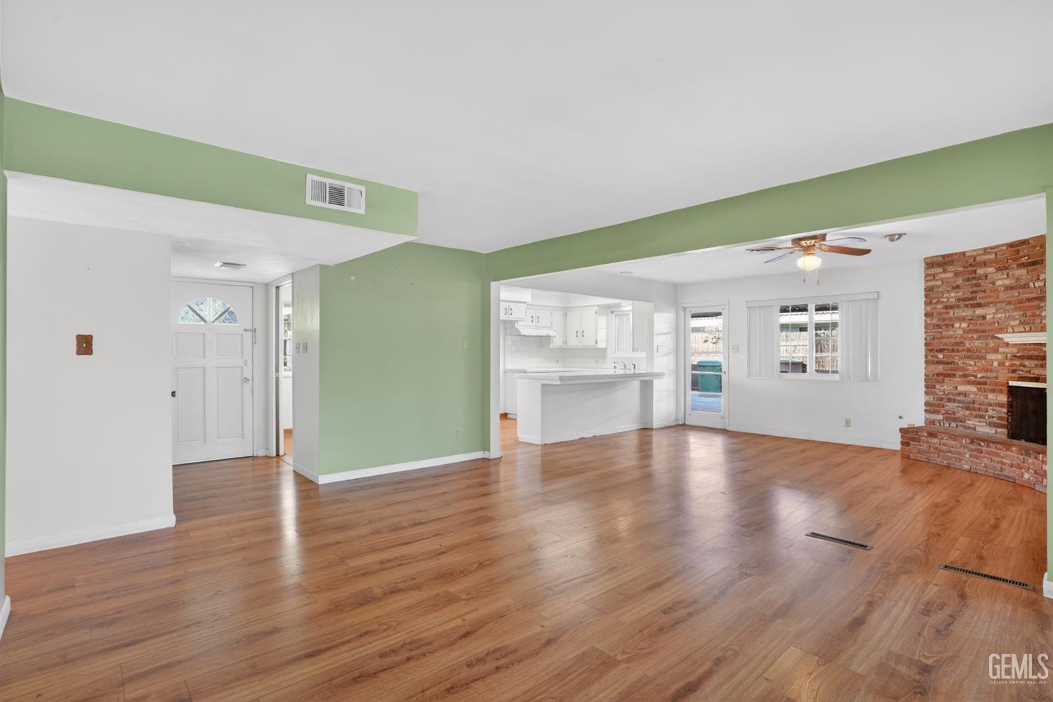 6117 Euclid Avenue — photo 5