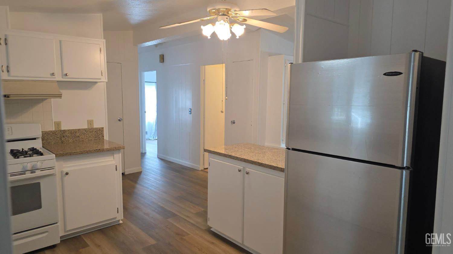 190 Par Lane — photo 12