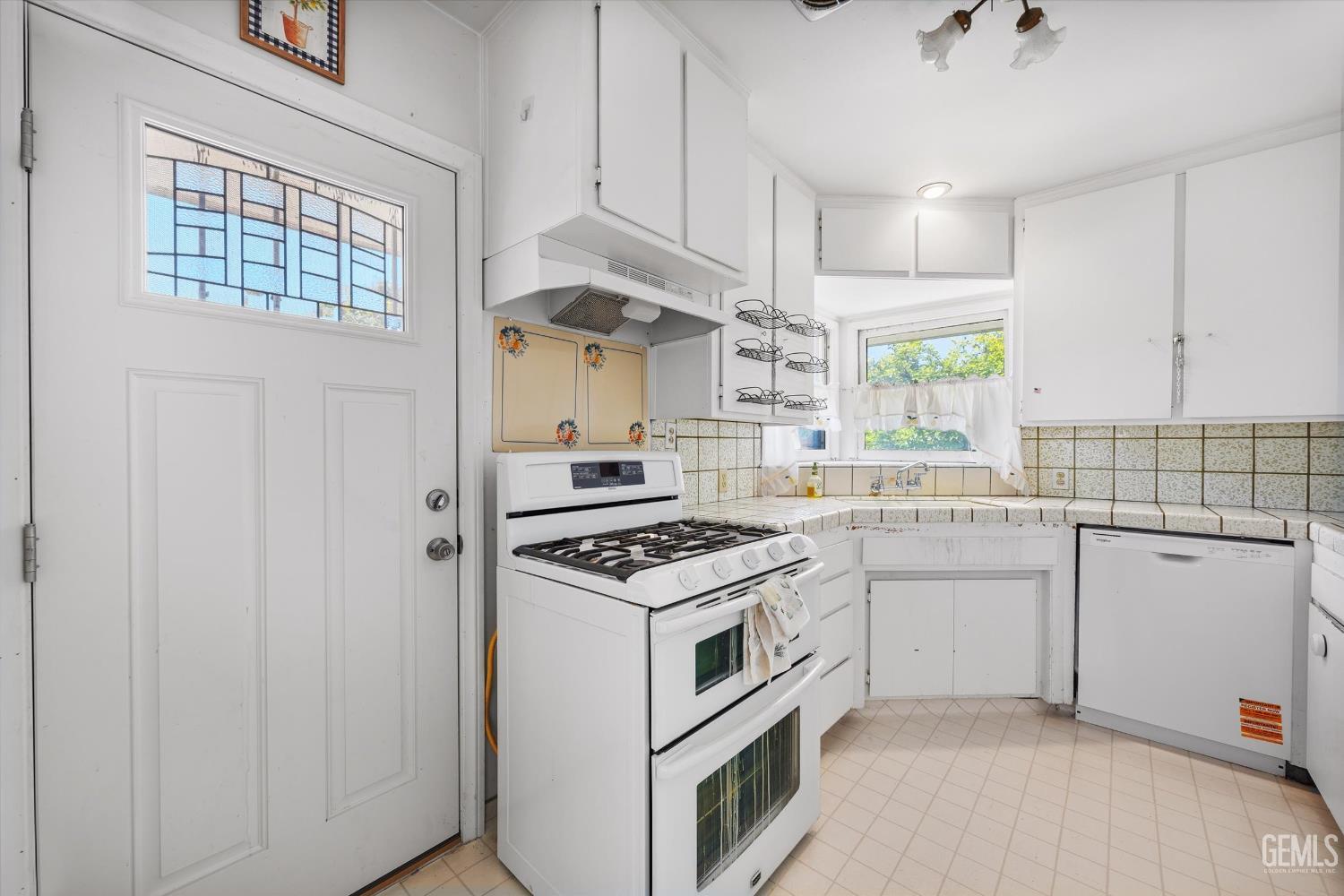 1744 Camino Sierra — photo 30